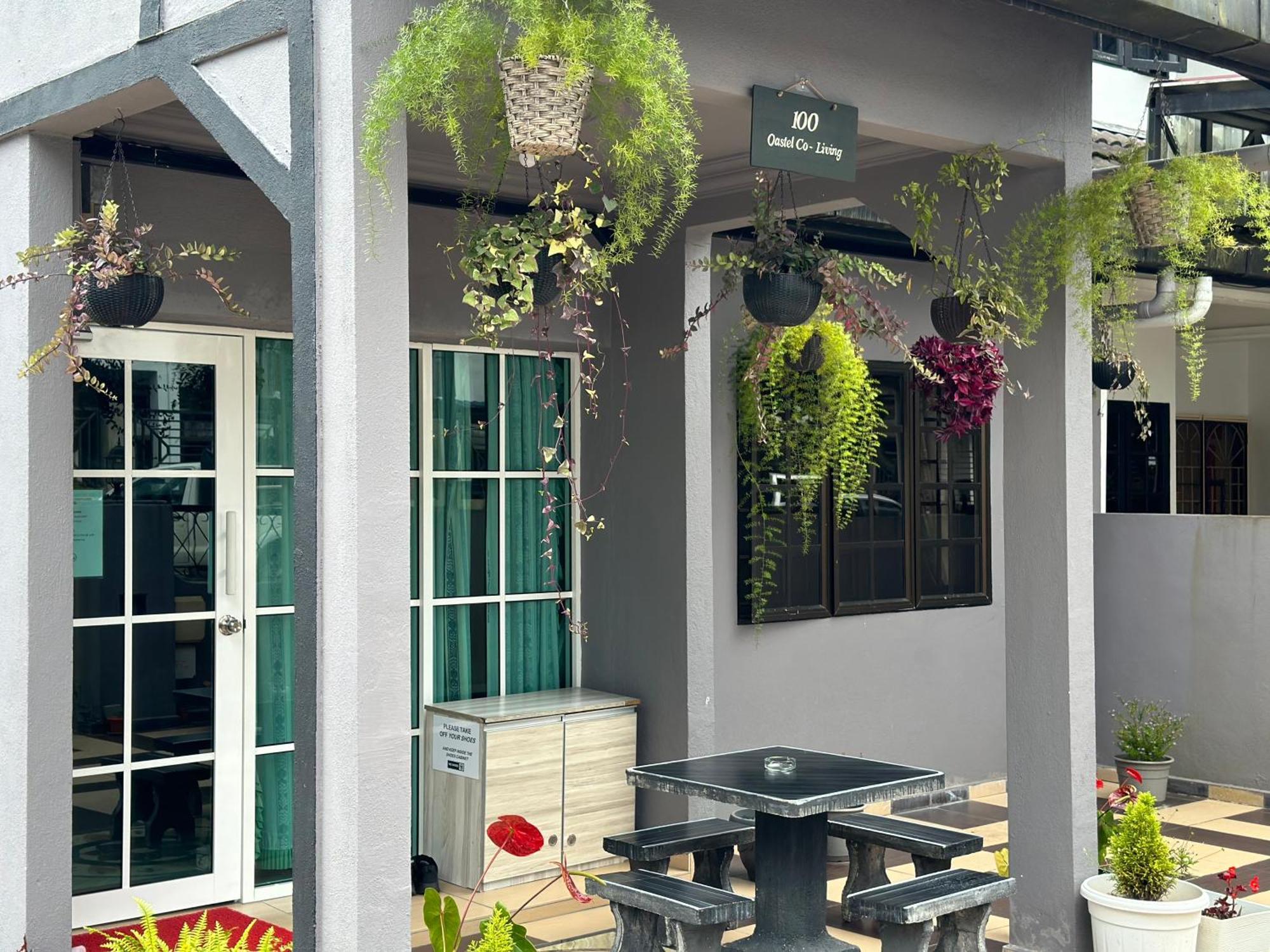 100 Oastel Coliving Hotel Tanah Rata Exterior photo